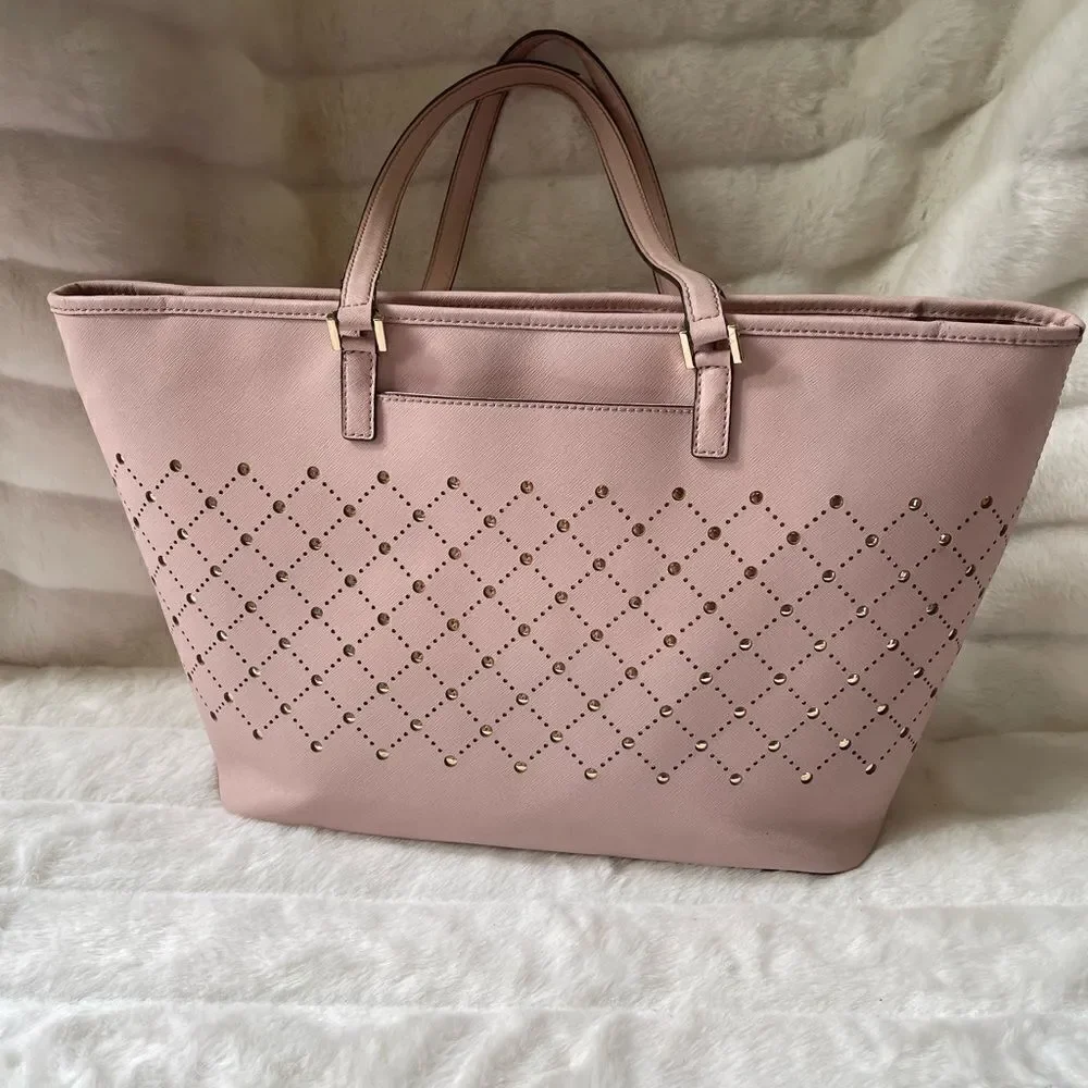 Michael Kors  Carry all tote leather Blossom Pink perforated gold tone laid over